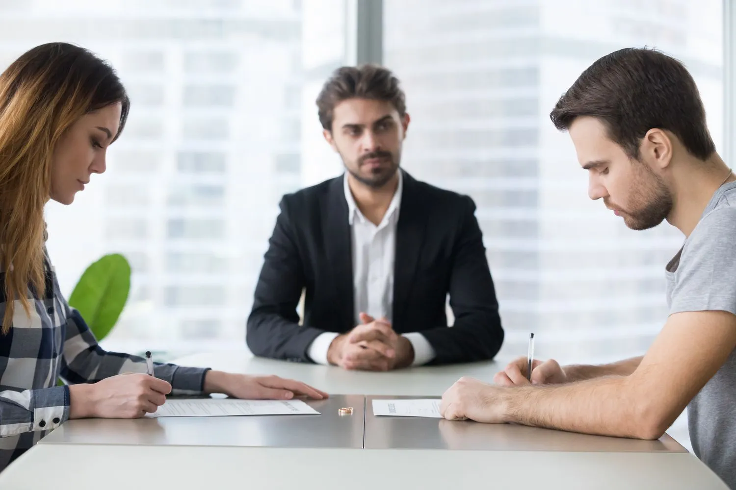 How EH Mediation Guides Couples Toward Fair and Balanced Outcomes Totton